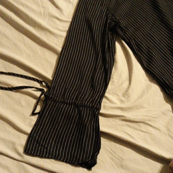 Striped bell sleeve top - Picture 6 of 15